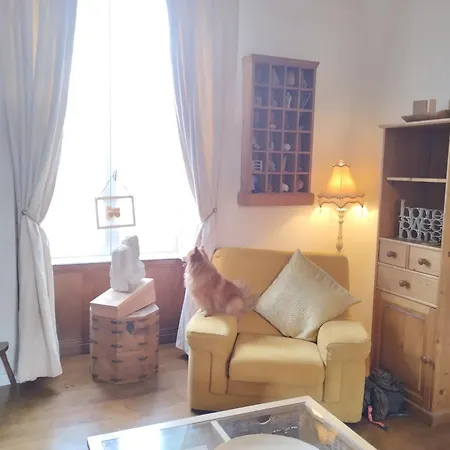 Maison Papillons 住宿加早餐酒店 *